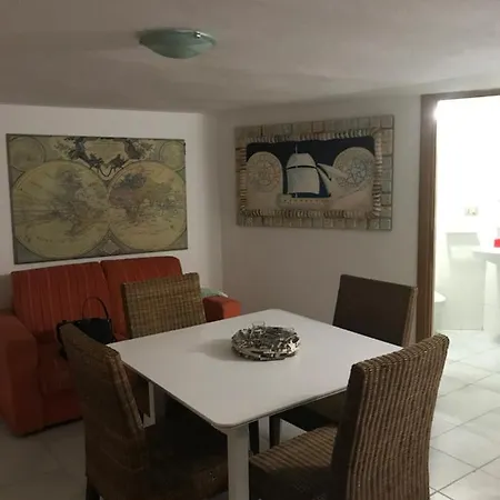Casa Seminterrato Apartman Olbia